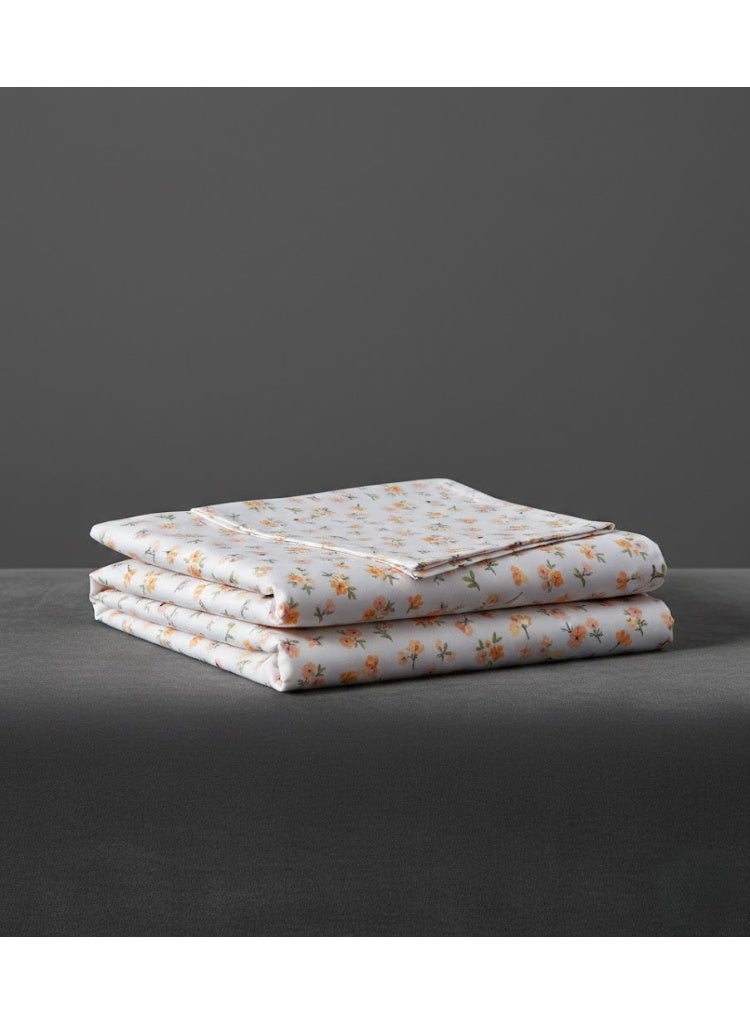 3-Piece 150 GSM Microfiber King Size Bed Sheet Set - Peach Ditsy Floral Print, Includes 1 Flat Sheet (270x250 CM) & 2 Pillowcases (50x75 CM) - Image 4