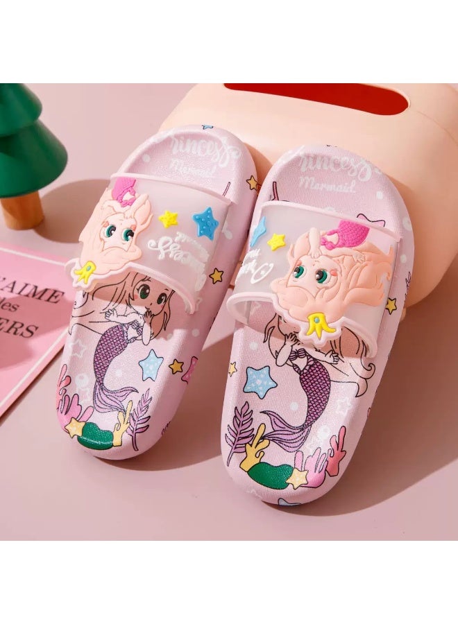 شباشب أطفال للبنات، بطبعة حورية البحر الكرتونية اللطيفة، مناسبة للاستخدام الداخلي والخارجي، بنعل ناعم مانع للانزلاق - Image 1