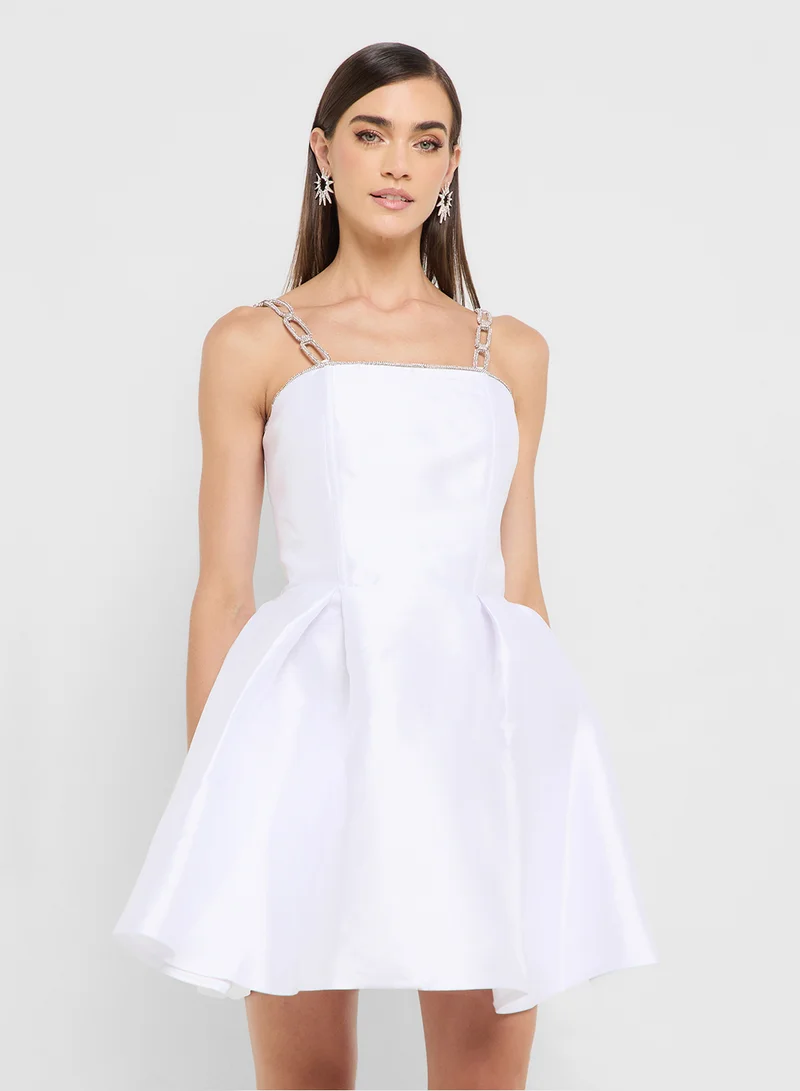 جينجر بوتيك eclat luxe diamante chain embellished skater dress