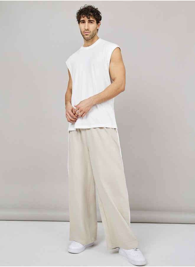 Extra Wide Leg Jogger With Contrast Stripe Detail - pzsku/Z2372DF0D6FBBE9A5FE7BZ/45/_/1724071184/a376dda6-ce36-4a2d-89cd-15976d3a8fd6