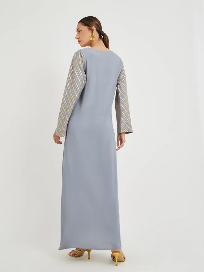 Styli Amirah Foil Print Notch Neck Jalabiya