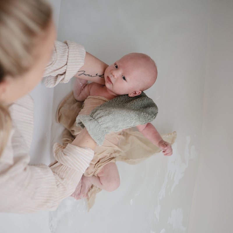 mushie Baby Bath Mitt | Organic Cotton | Pack of 2 (Fog) - Image 4
