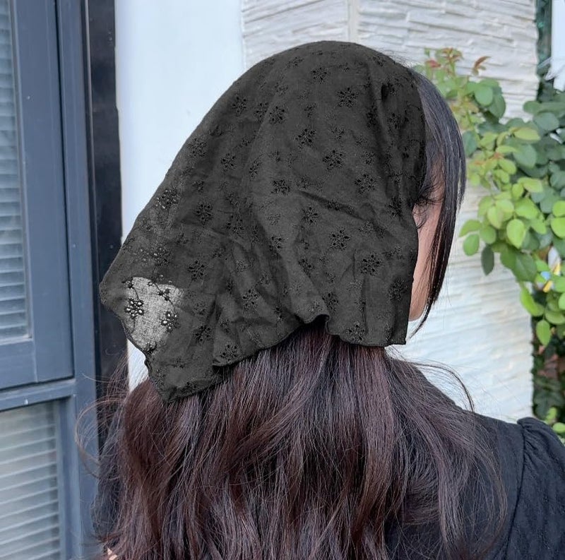 Summer Women's Hollow Flower Lace Triangle Scarf Hairband - White - Image 2