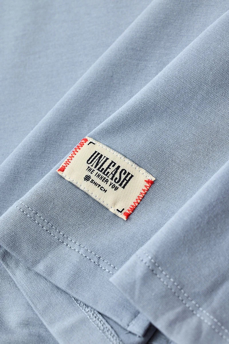 SNITCH تيشيرت أساسي بفتحات جانبية مطاطي