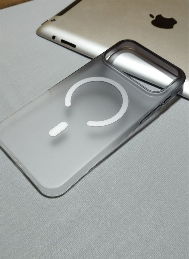 جراب شفاف لهاتف آيفون 17 برو ماكس  بتقنية MagSafe، ظهر غير لامع مقاوم للخدوش والصدمات، حلقة مغناطيسية قوية متوافقة مع الشحن اللاسلكي، ألوان باستيل عصرية، حماية كاملة للكاميرا، خفيف الوزن وسهل التركيب، متوافق مع آيفون 17 برو ماكس - أسود - Image 4