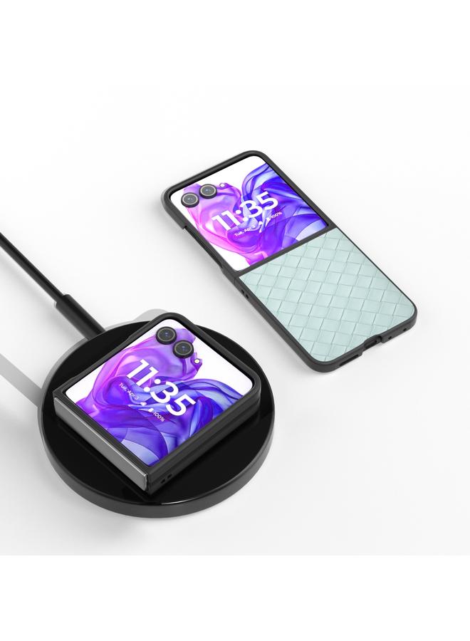 اس-توب جراب لهاتف Motorola Razr 50 Ultra بإطار أسود وملمس منسوج من مادة البولي يوريثين - Image 4