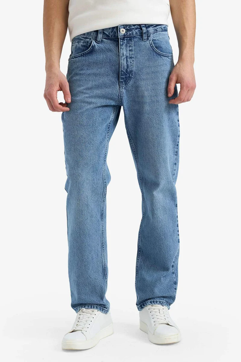 ديفاكتو Soft Textured Straight Fit Jeans