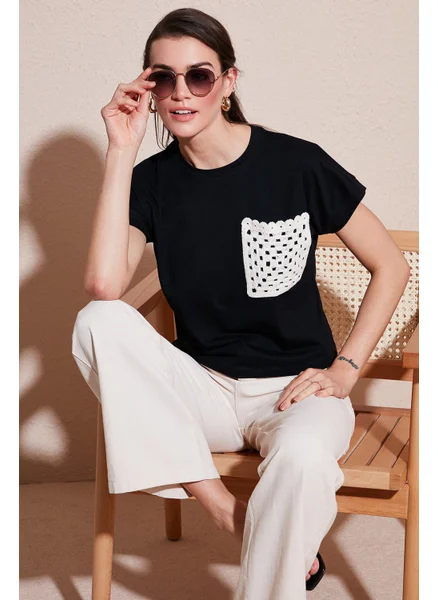 ليلا Cotton Single Pocket Regular Fit Crew Neck T Shirt Women's T Shirt 5865818