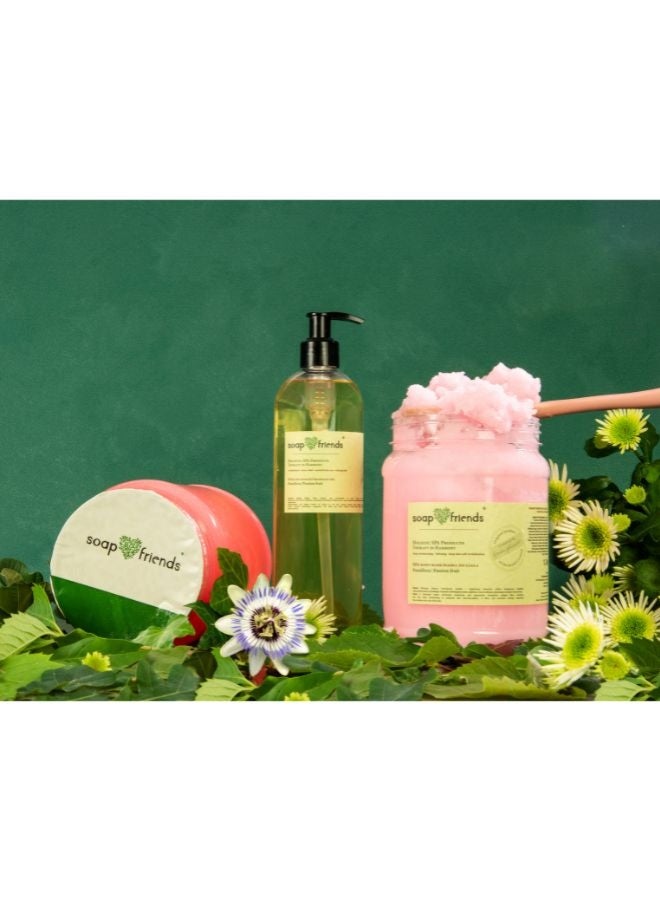 الصابون والأصدقاء مقشر الجسم الطبيعي برائحة الورد الدمشقي من سوب آند فريندز - 1.4 كجم - Image 2