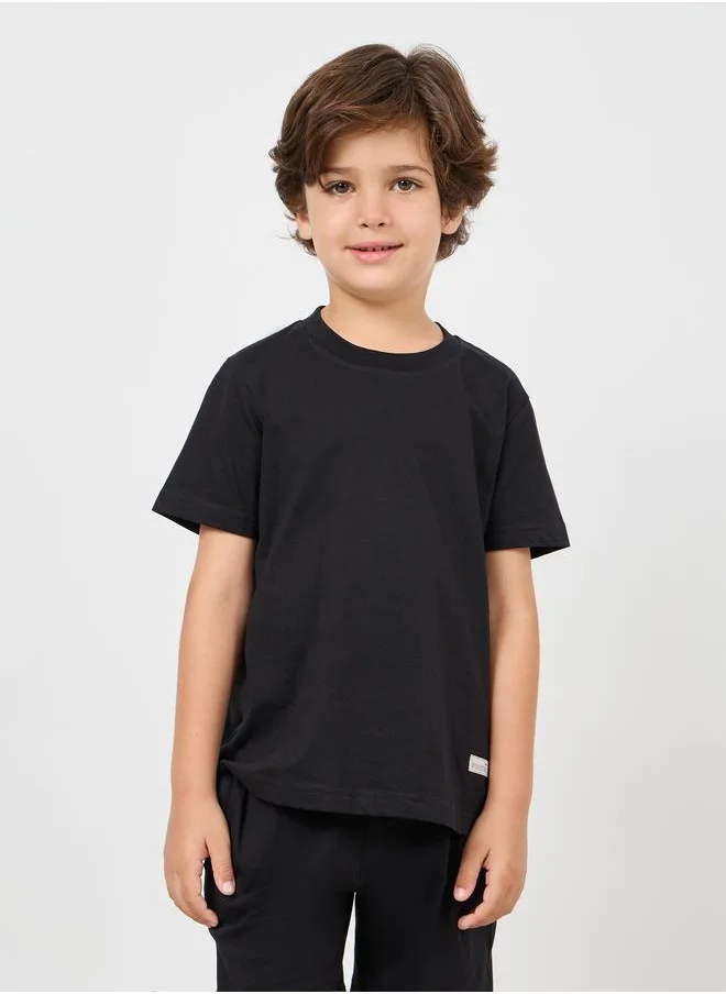 Styli Solid Round Neck T-Shirt & Shorts Set