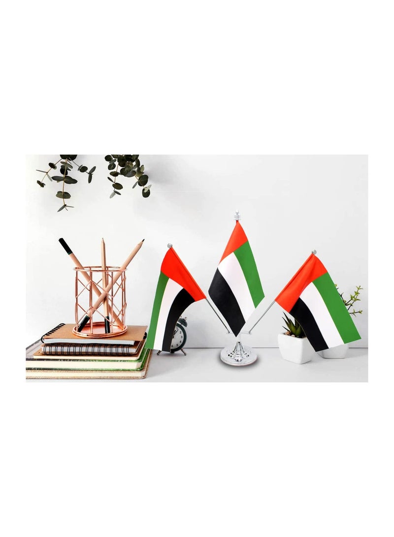 ماركة غير محددة حامل طاولة علم الإمارات العربية المتحدة - حامل سارية علم متين للمكتب أو المنزل أو المكتب أو المناسبات لتزيين طاولة المؤتمرات - حامل علم معدني فضي للمدارس - حامل عمود أعلام صغير ثلاثي  - Image 5