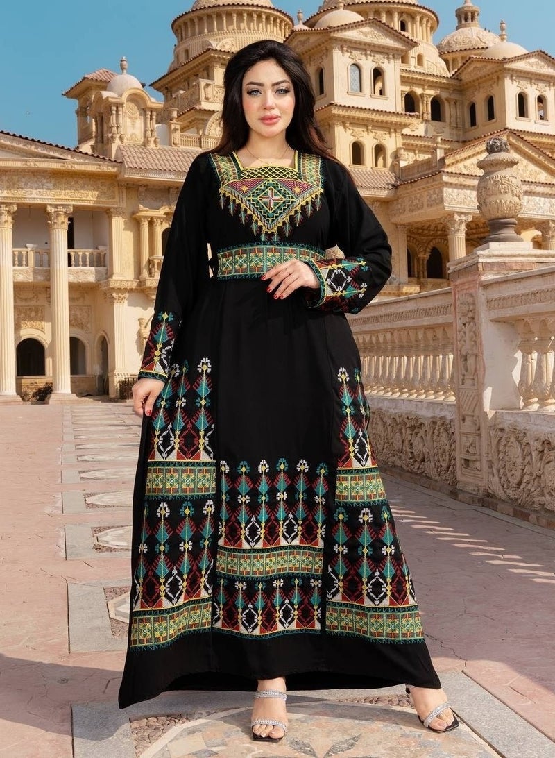 A sophisticated Saudi embroidered galabiya  - Image 1