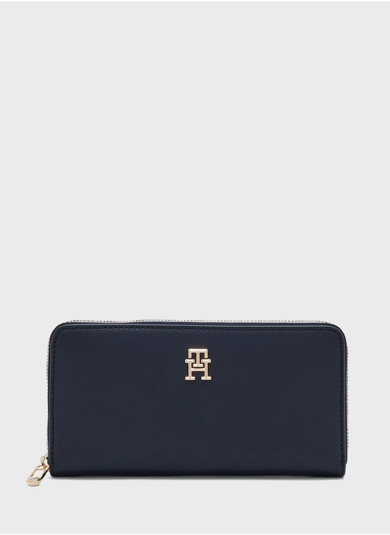 TOMMY HILFIGER Essential Large Clutch
