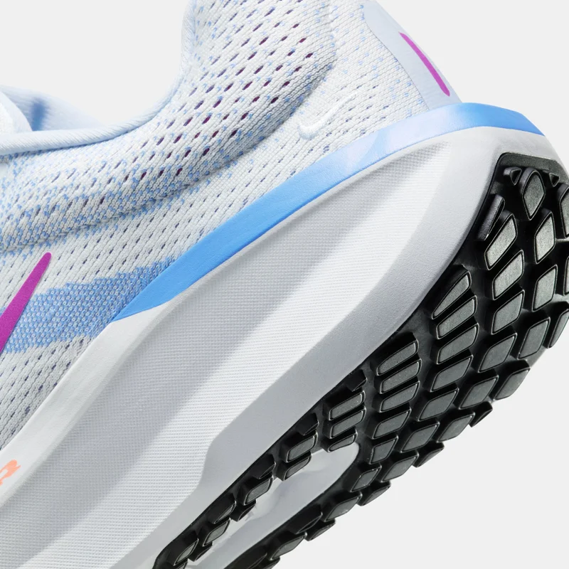 Nike White Women's Winflo 11 Road Running Shoes for Women | Best Price UAE