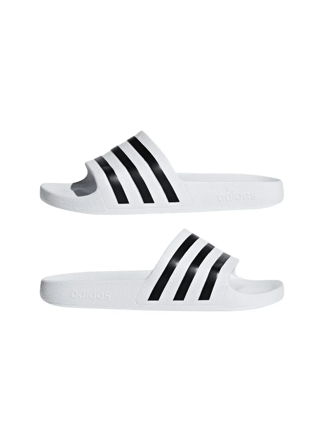 adidas أديليت أكوا سلايدز رياضية بيضاء للجنسين مقاس 4