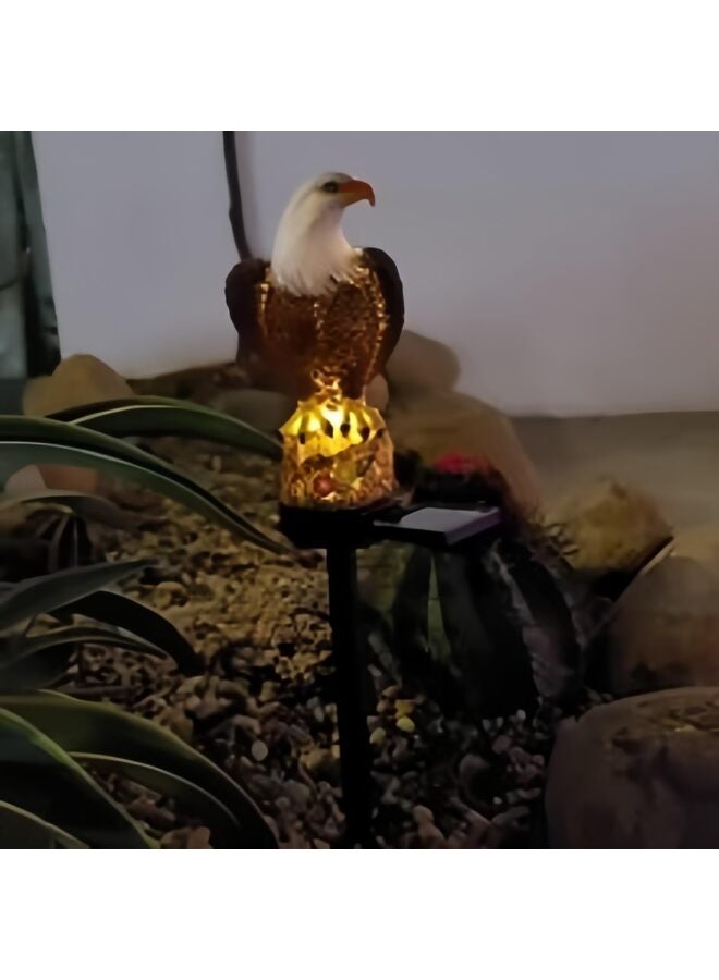 تمثال نسر للحديقة يعمل بالطاقة الشمسية، أضواء نسر شمسية، إضاءة خارجية زخرفية ساطعة، تمثال نسر للحديقة، العشب، الفناء، ديكور الفناء - Image 2
