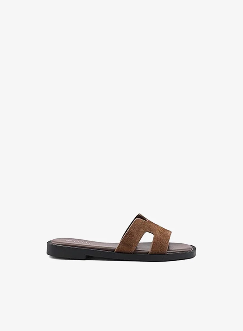 Cuple Girls Flat Slides