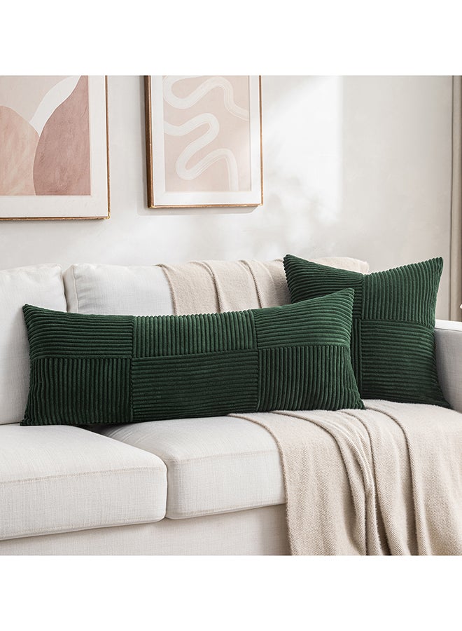 Fancy Homi مجموعة من 2 أغطية وسائد زخرفية محايدة للكنبة، السرير والأريكة، ناعمة ورقيقة بنمط قطن مضلع، تصميم جمالي وحديث - 45x45 سم - أخضر داكن - Image 3