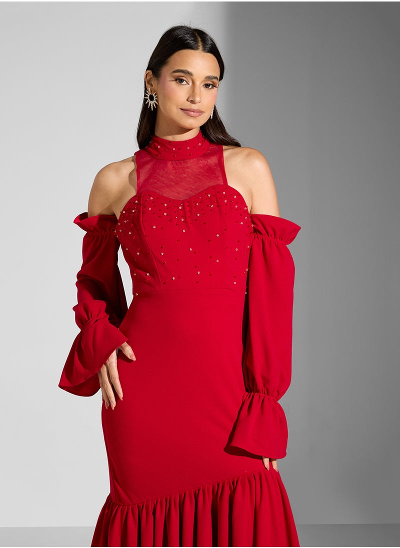 Namshi x Cold Shoulder Mermaid Cut Dress With Ruffles  - Image 3