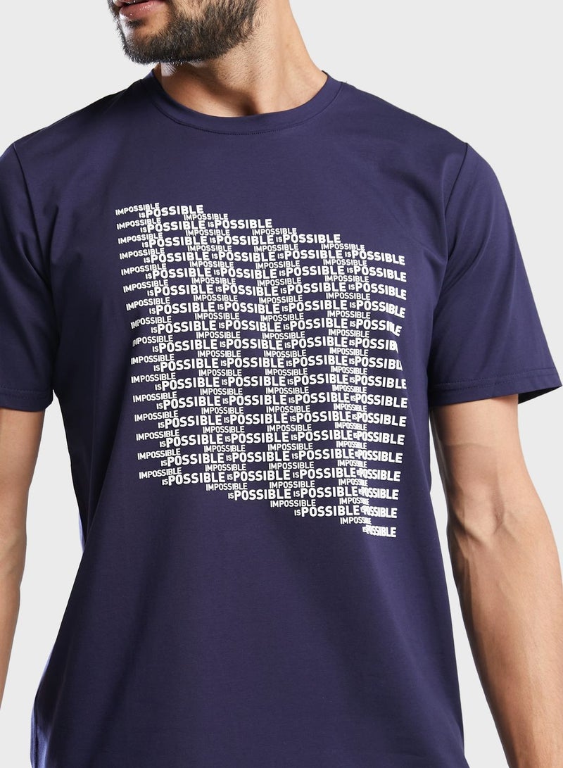 الإمارات Slogan Graphic T-Shirt - Image 3