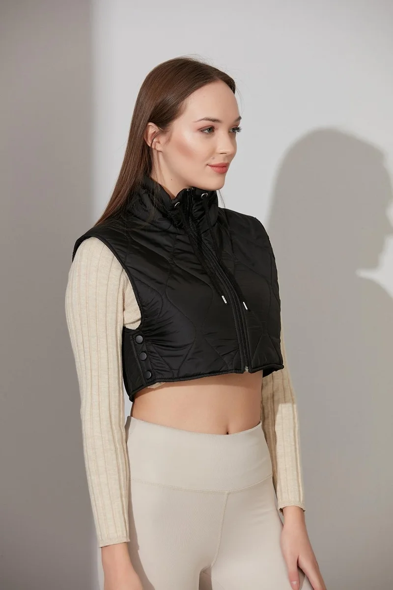 الكسندر جاردي Crop Quilted Vest (B21-909YL01)