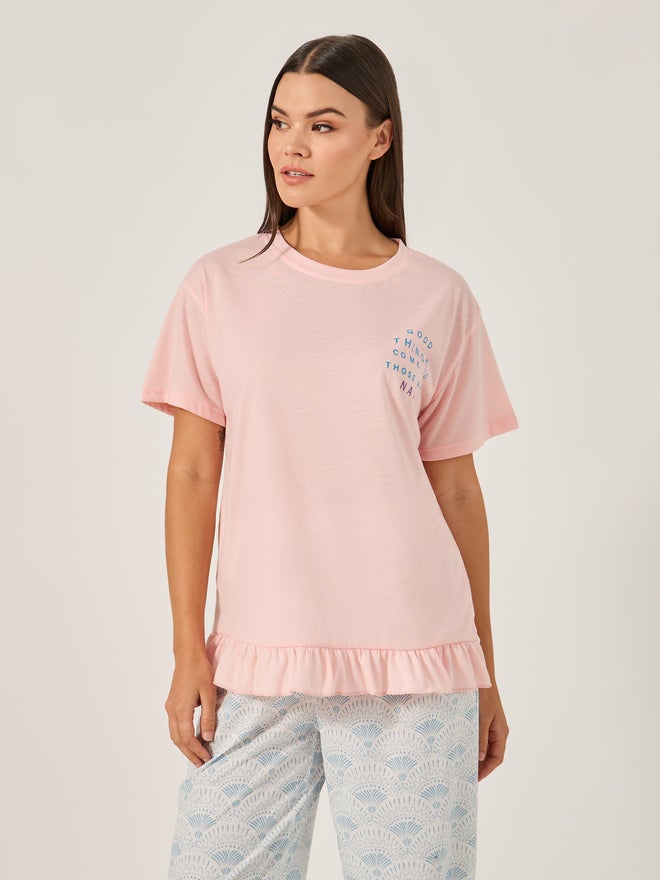 Styli Styli Unwind Printed Pajama Set with Round Neck T-Shirt  - Image 3