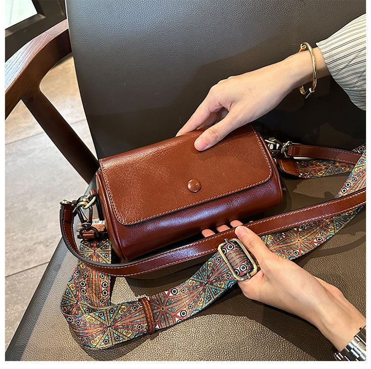 First-Layer Cowhide Crossbody Bag Retro Small Round Bag High-Quality Niche Single Shoulder Genuine Leather Small Bag - Image 3
