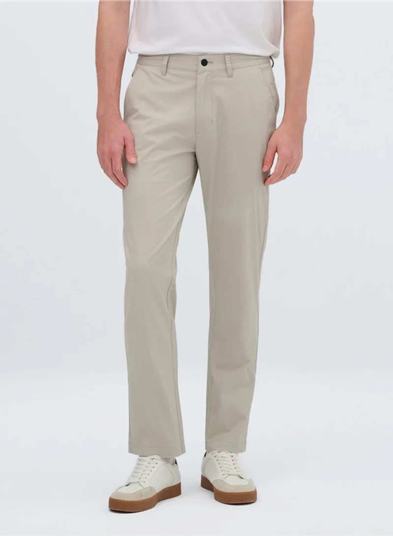 Men’s Low Rise Slim Taper Lightweight Khakis