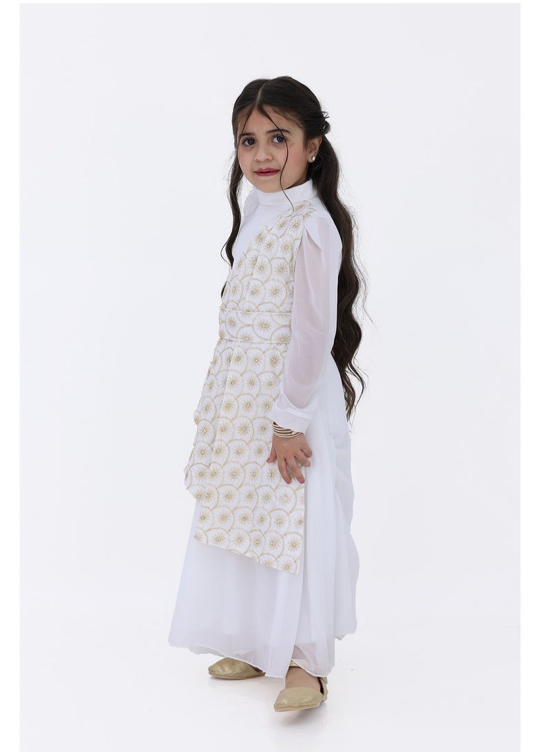 Modern Design A girls' Ramadan galabiya with transparent sleeves, an elegant and attractive design, a side shawl with golden embroidery, and a sophisticated golden belt.  - Image 3