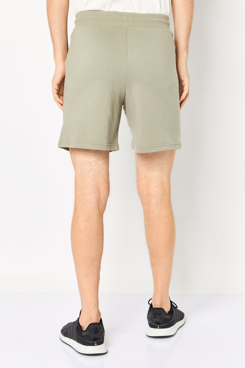 Reebok Men Sportswear Fit Outdoor Shorts, Grey - Image 3