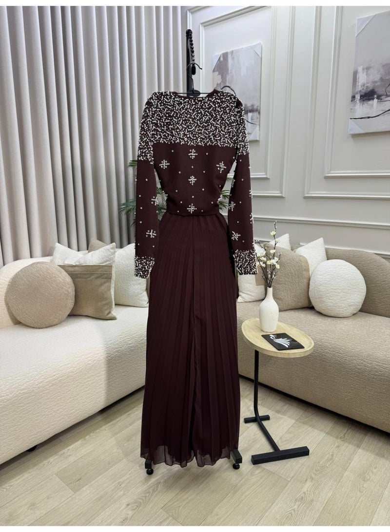 Cutie Women's 2-Piece Pleated Maxi Evening Dress with Pearl-Embellished Bolero Jacket and Tie-Neck - Maroon - Image 5