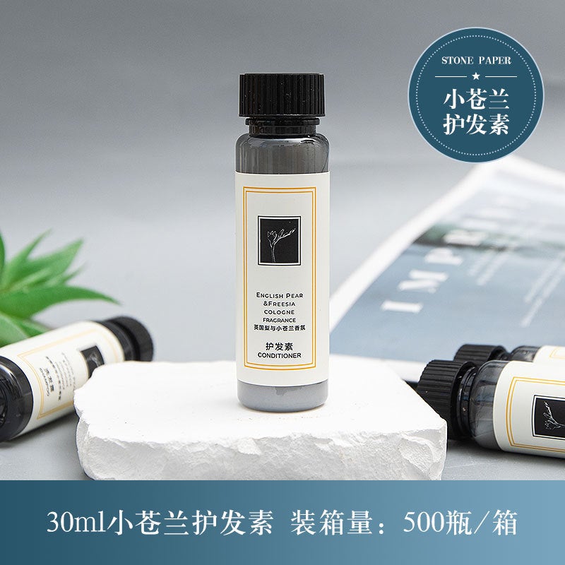 Generic Disposable White Tea Shampoo  Shower Gel Travel Kit 30ml conditioner [english pear and freesia] 