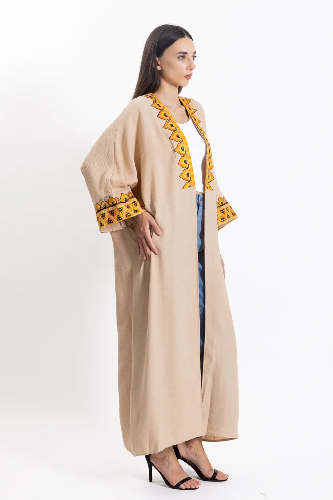 SHAPES DETAIL EMBROIDERED ABAYA