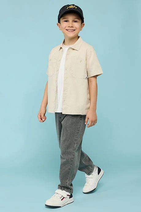 أر أند بي Solid Shirt with Classic Collar and Short Sleeves