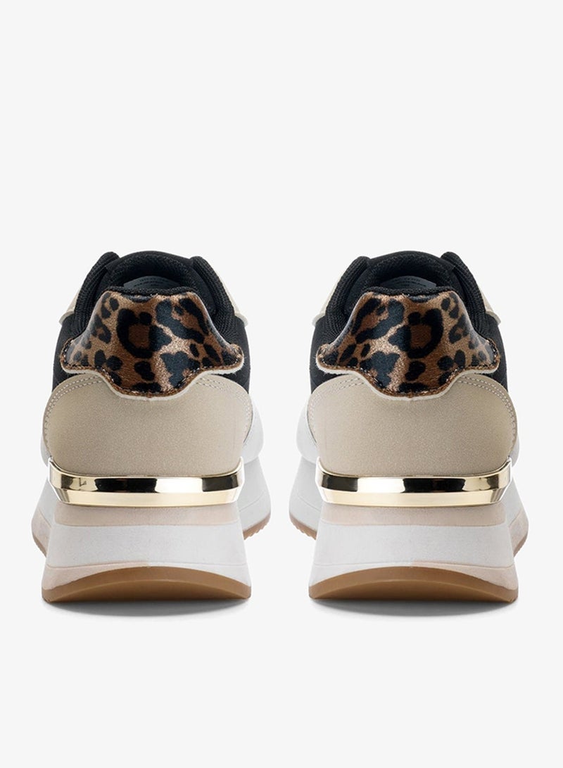 فريدي أحذية فريدي نسائية بيضاء وسوداء بنعل سميك وشعار لامع - Image 4