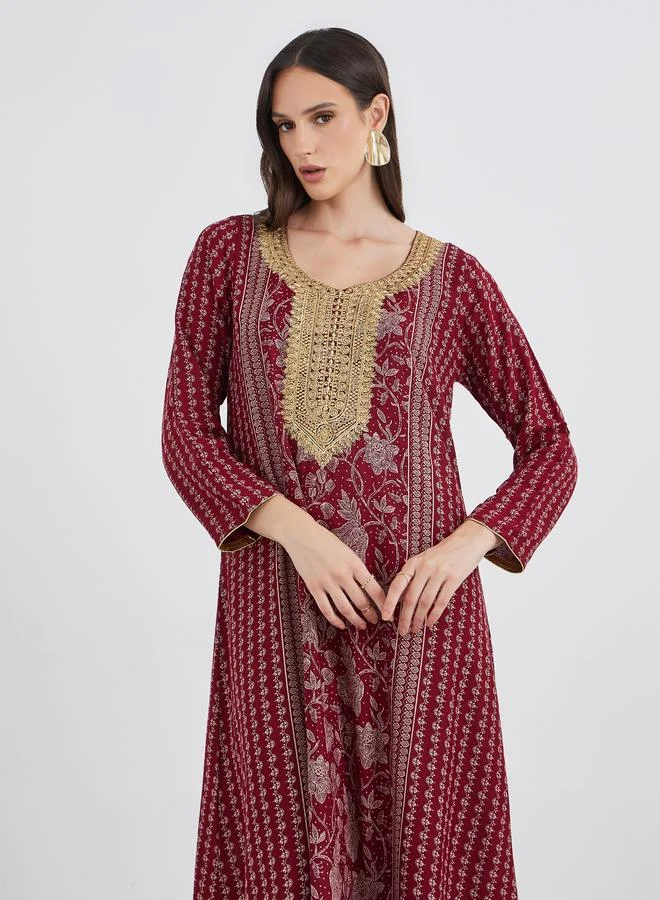 مكسيم كريشن Maxim Creation Golden Jari Thread V Neck Jalabiya
