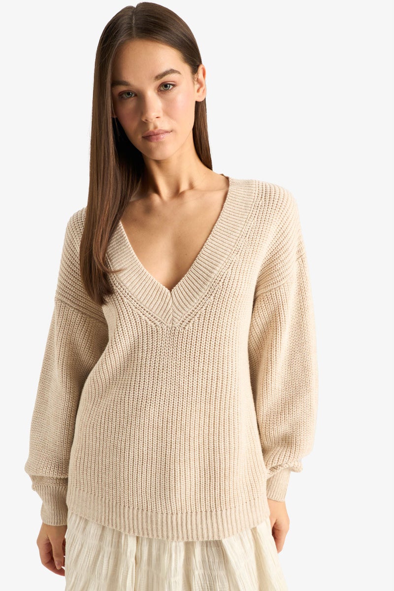 DeFacto Beige Woman Oversize Fit V-Neck Pullover Casual - Image 4