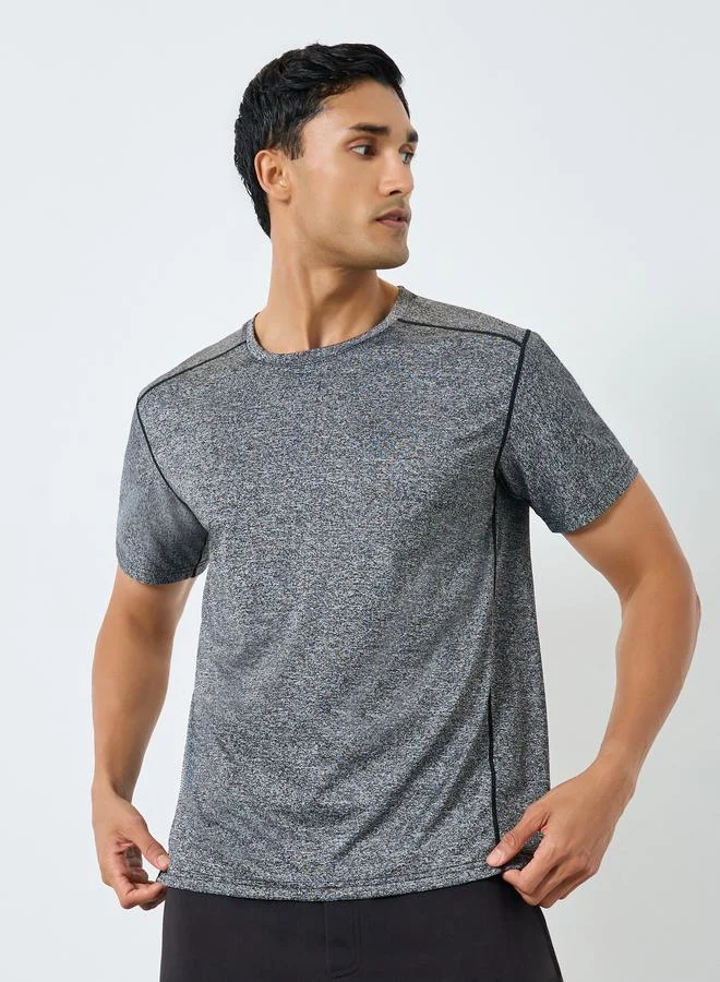 ستايلي اكتيف تيشيرت تمرين سريع الجفاف بتفاصيل بارزة الملمس