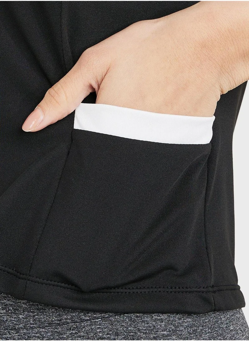 Styli Pocket Detail T - Shirt