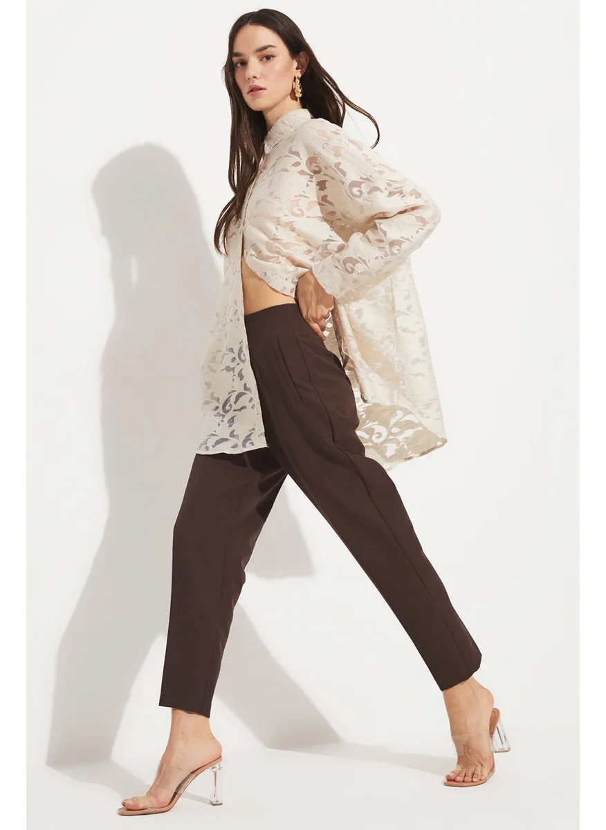 جون High Waist Woven Trousers with Stitching Detail