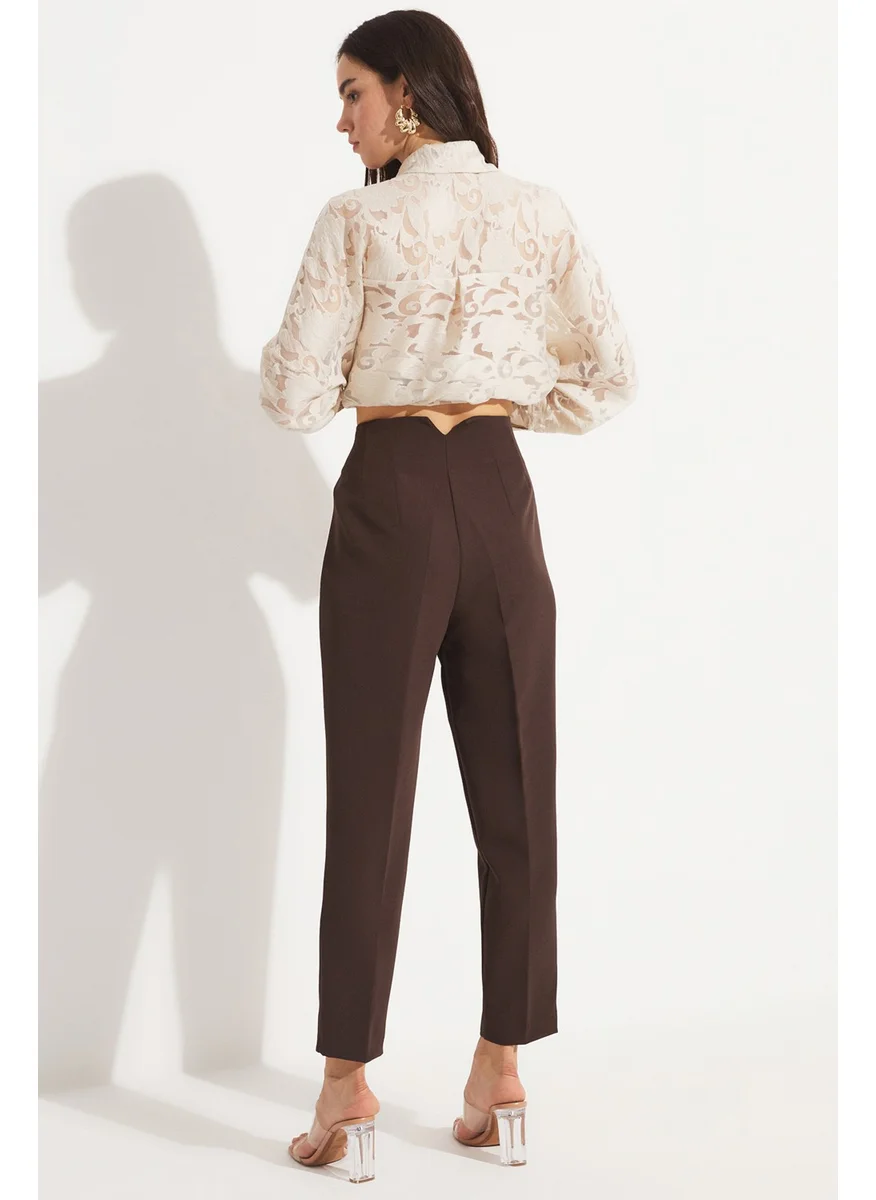 جون High Waist Woven Trousers with Stitching Detail
