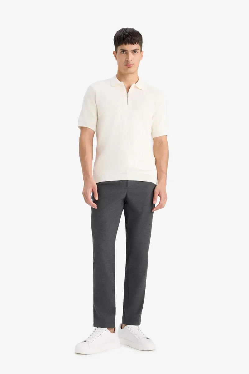 ديفاكتو jogger Regular Hem Trousers