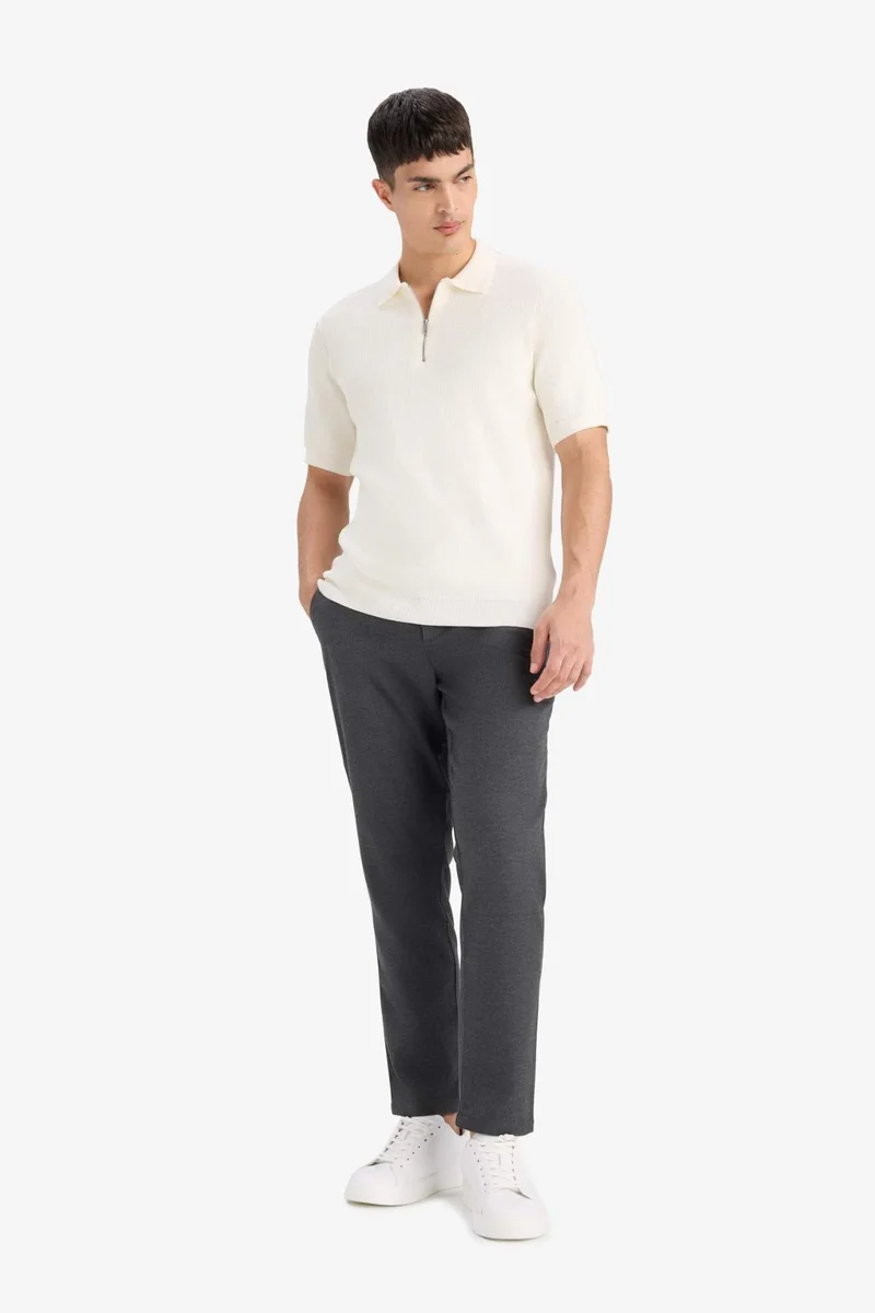ديفاكتو jogger Regular Hem Trousers