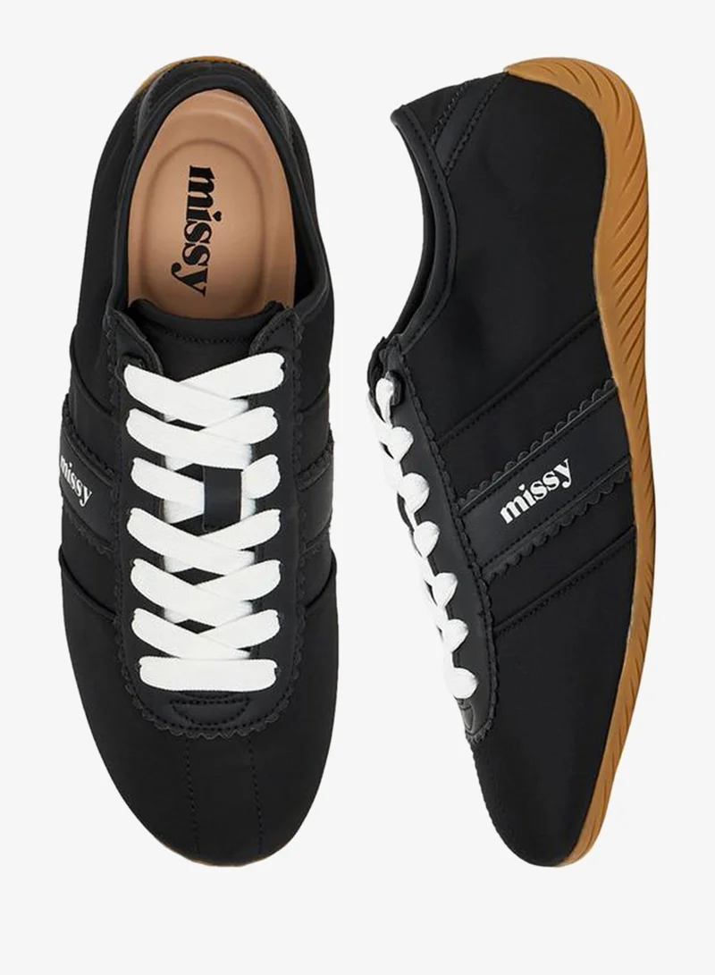 ميسي Scallop Trim Lace-Up Ankle School Sneakers