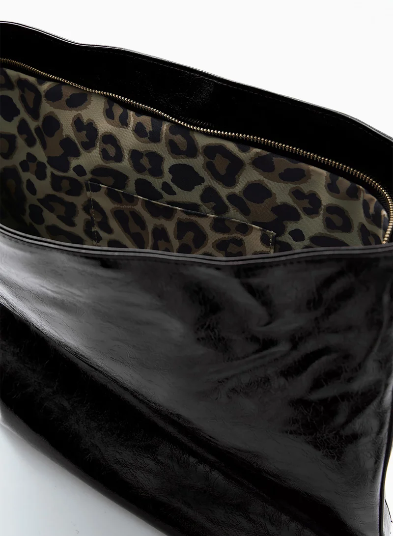 Wecre8 Black Hobo Shoulder Bag