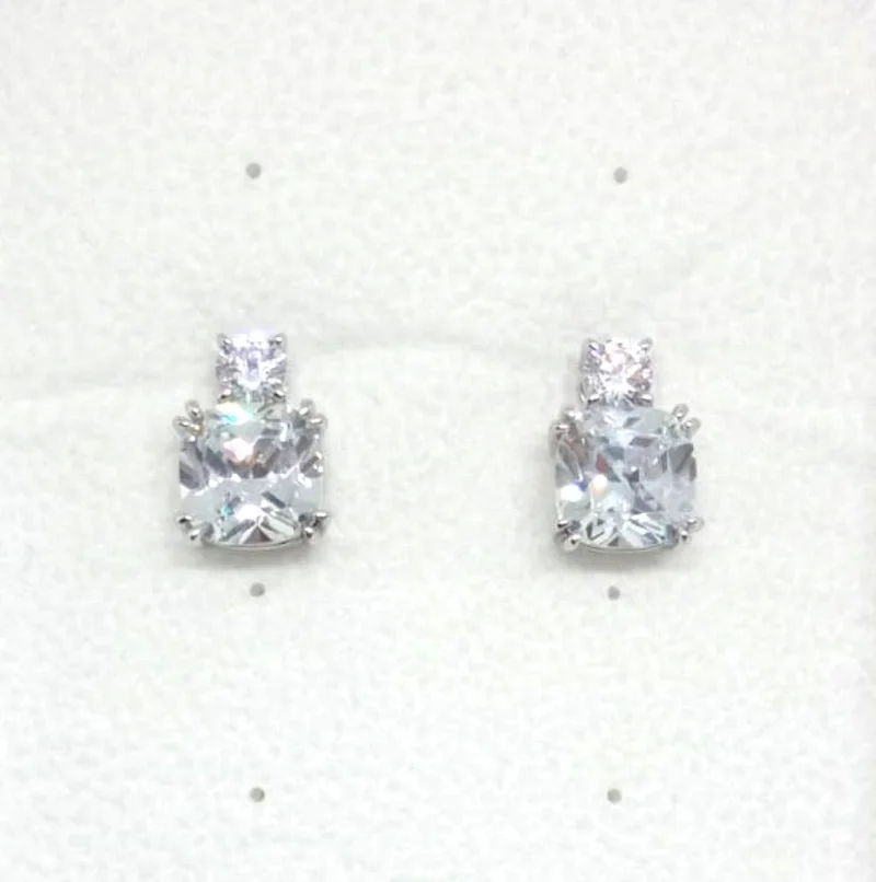 BUCKLEY LONDON BUCKLEY LONDON THE FLAWLESS COLLECTION - CLEAR CUSHION MEGHAN DROP EARRINGS