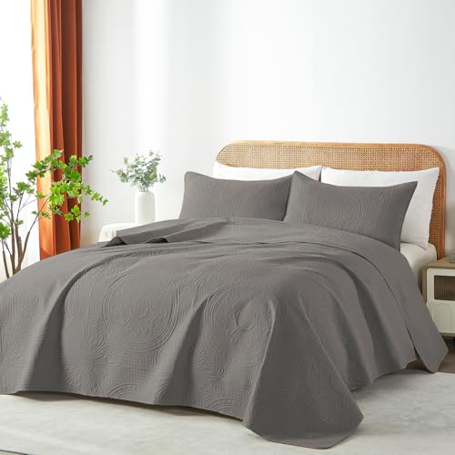 WURUIBO Full/Queen Quilt Set Grey,Ultrasonic Embossed Bedspread, Lightweight Microfiber Coverlet, Modern Thin Bedding Set for All Season, 3 Piece(1 Quilt,2 Pillow Shams) - Image 2