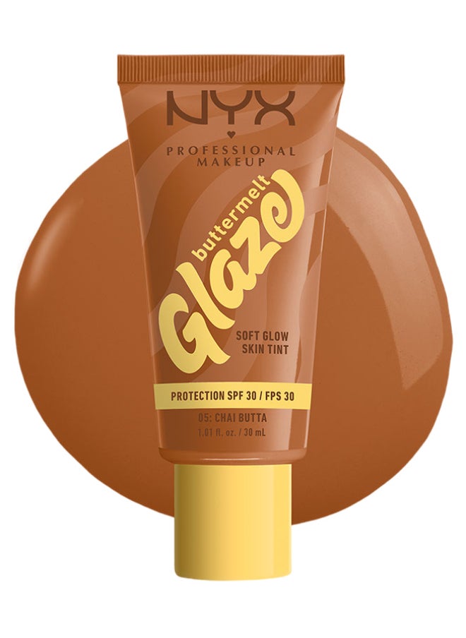 NYX PROFESSIONAL MAKEUP Buttermelt Glaze Soft Glow Skin Tint + SPF/FPS 30 Foundation 12h Wear Chai Butta  - Image 2