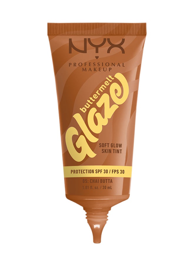 NYX PROFESSIONAL MAKEUP Buttermelt Glaze Soft Glow Skin Tint + SPF/FPS 30 Foundation 12h Wear Chai Butta  - Image 5