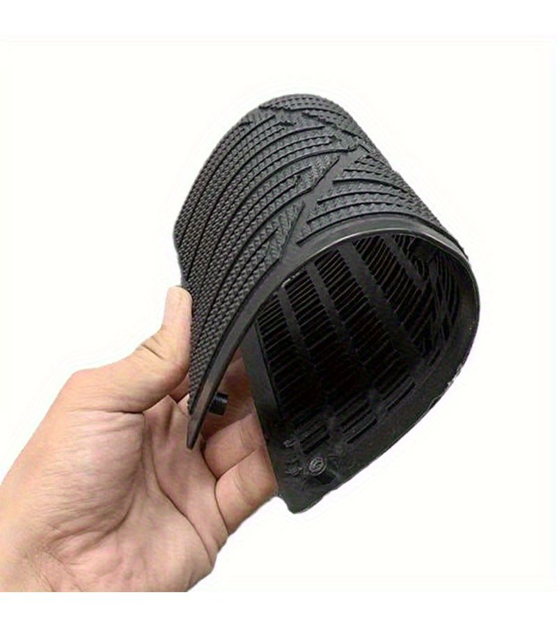 غطاء دواسة أرضية السيارة العالمي من PVC الأسود، مقاوم للانزلاق والتآكل - Image 1